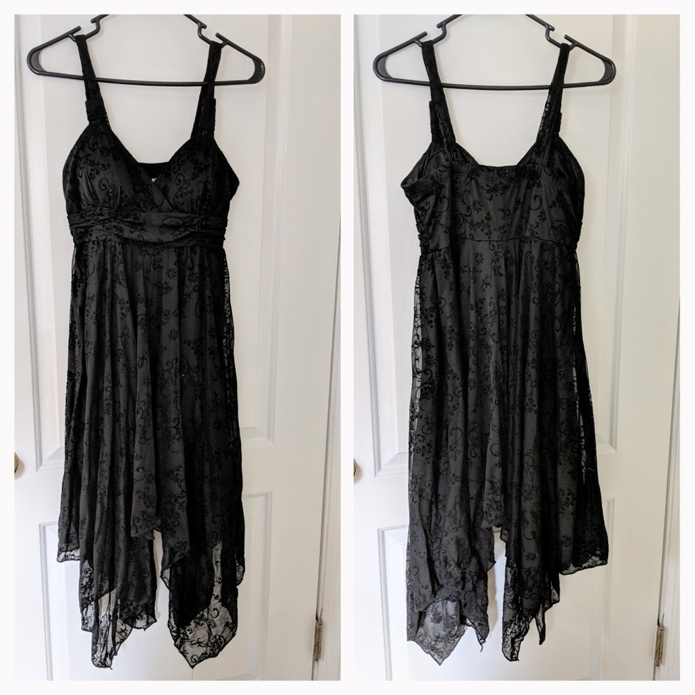 Olivia Matthews Black Velvet Embossed Midi Dress - Picture 2 of 4